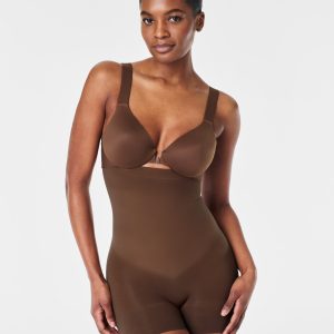 SPANXsculpt?  Seamless Power High-Waisted Shorty | Chestnut Brown