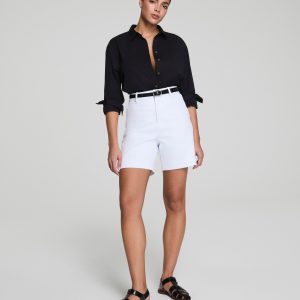 SPANXsupersmooth?  Stretch Twill Short. 7 | Classic White