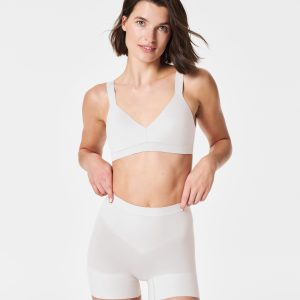 SPANXsculpt?  Seamless Power Shorty | White