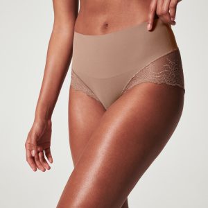 SPANXsupersmooth?  Undie-tectable? Lace Hi-Hipster | Cafe Au Lait